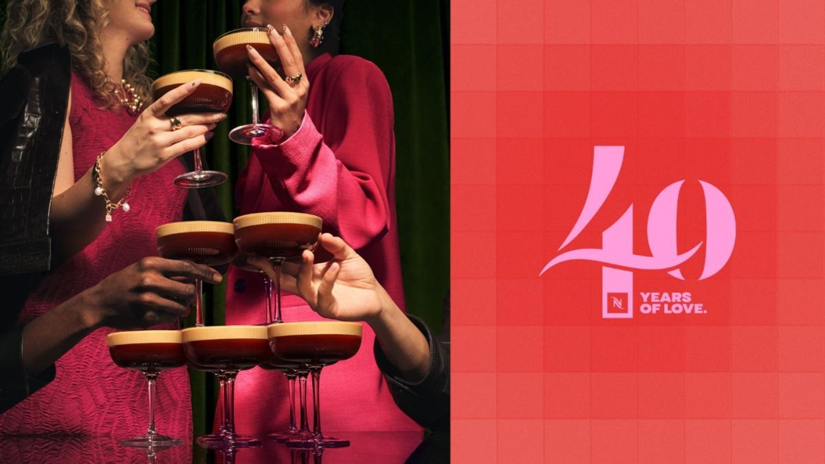 People toasting coffee